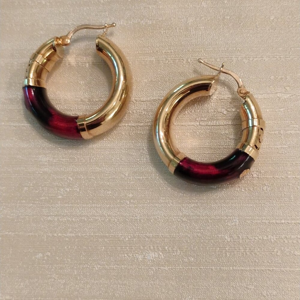 Beautiful SOHO 18k gold and enamel hoop earrings